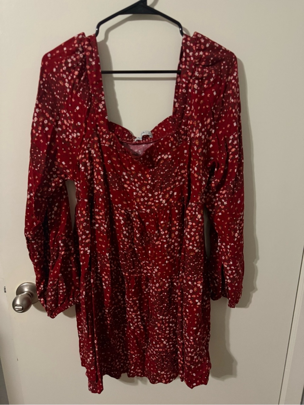 Arizona Jean Company Burgundy Red Floral Long Sleeve Tiered Dress